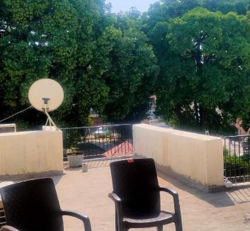 Phase 5 House | Peaceful Furnished Room with kitchen Wifi Ac in sec 71 mohali