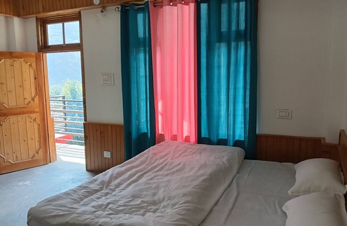 Mohal House | Perfect 6-bedroom in a house with relaxed atmosphere