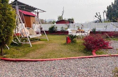 Bullawala Hotel | Petals Cafe & Resort