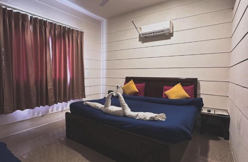 Bullawala House | Petals nest