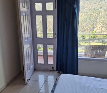 Kasauli Villa | Pine Divine Cottage, Kasauli
