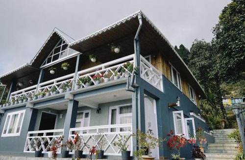 Kurseong Villa | Pine Forest Retreat