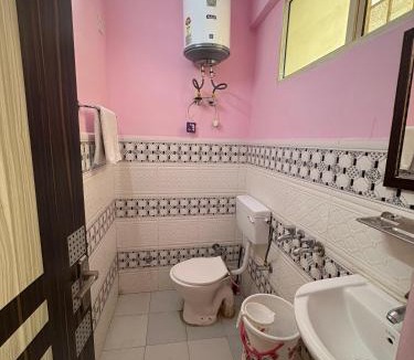 Nahan House | Pine View Guest House