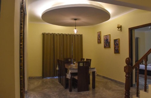 Kumarhatti Hotel | Pinewood Manor