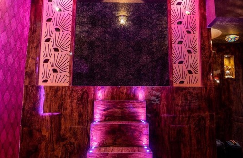 Koramangala Hotel | pink floyd koramangala
