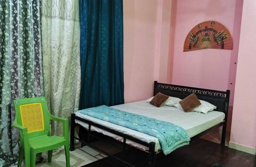 Sualkuchi Villa | Pink villa inn A Comfortable Home stay, Guwahati Assam,Ac & non ac room' availa