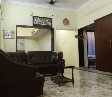 Srirangam Hotel | PMS PALACE Homestay