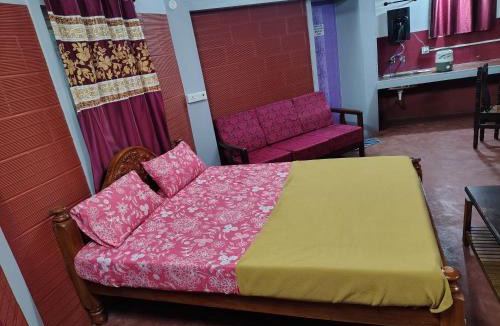 Cuddalore-Puducherry Administrative Boundary House | Pondicherry Greenfields-Farm Stay-Villa-Swimming pool