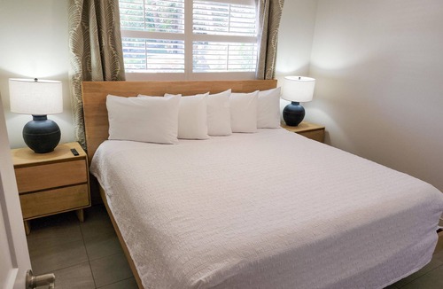 Marco Island Hotel | Poolside Two Bedroom Suite