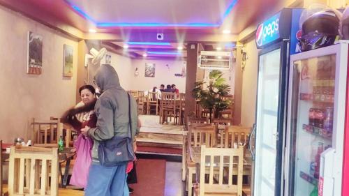 Mirik Hotel | Pradhan Hotel Mirik Lake Side