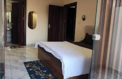 Ujjain Hotel | Pratap Royal Stay