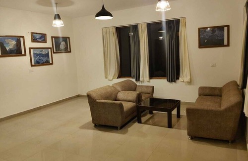Manali Hotel | Pravara Cottages