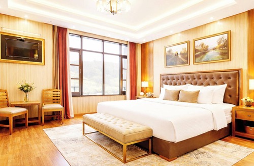 The Mall Road Hotel | Premium Hotel Maya Mussoorie