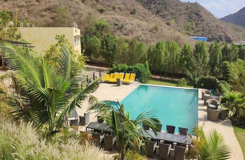 Bedla House | Premium Poolside Luxury Suite Nature Retreat
