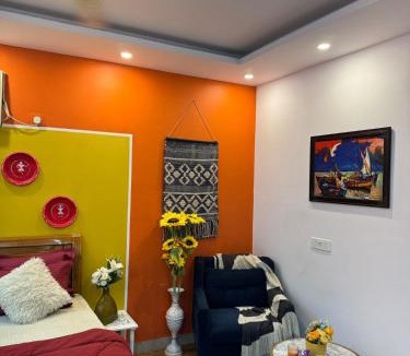 Sushant Lok Apartment | Private Cozy Space with Rooftop Garden in Delhi NCR and Gurgaon