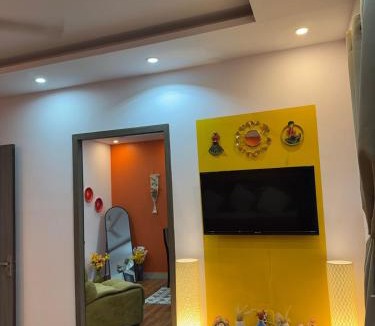 Sushant Lok Apartment | Private Cozy Space with Rooftop Garden in Delhi NCR and Gurgaon