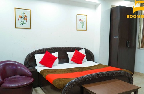 Lajpat Nagar House | Private Room in Premium Villa , Lajpat Nagar