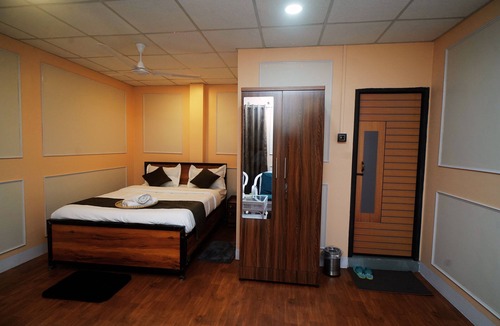 Sualkuchi Bed & Breakfast | Private Terrace Penthouse | G.S. Road Guwahati