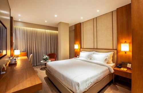 Kochi Hotel | Purple Elephant Luxury Business Hotel