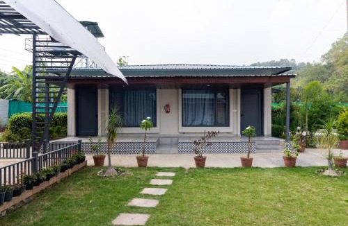 Bail Parao Villa | Puvalgarh Farms Thistle Cottage-style Suite with Shared, Pool, Dining, Garden & Outdoor Sit-out Near Sitabani Gate
