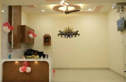 Nagpur Hotel | R Royal Hotel