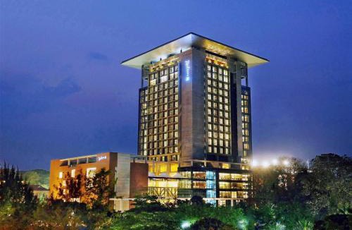 Chittagong Hotel | Radisson Blu Chattogram Bay View
