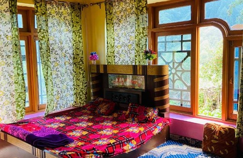 Gund House | Raees Paying Guest House Naranag
