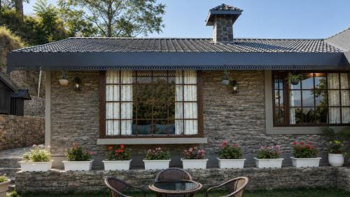 Rajgarh House | Raht Juneo Orchards