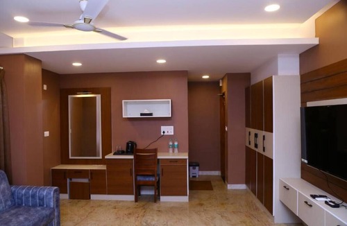 Mayiladuthurai Hotel | Raj Hussain Landmark Hotel