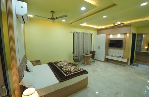 Vrindavan Resort | Rajkumar Garden & Resort