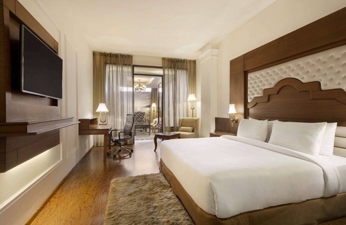 Zirakpur Hotel | Ramada Plaza by Wyndham Chandigarh Zirakpur