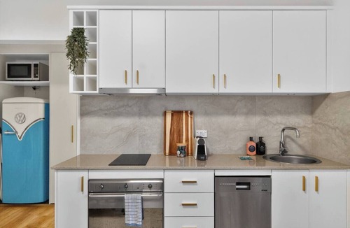 North Bondi Apartment | Ramsgate Nook Steps to Bondi Beach and Local Cafs