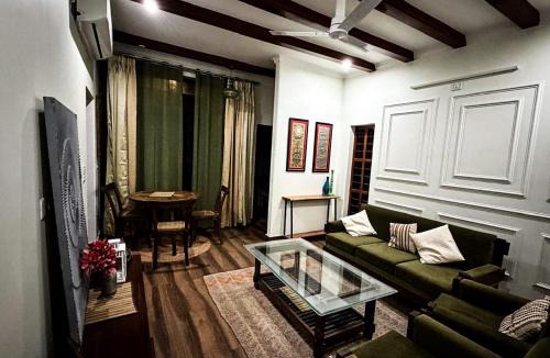 Dehradun Villa | Red Manor