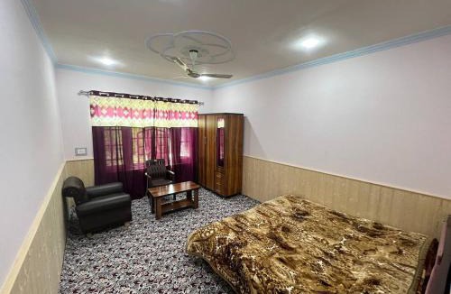 Nishat-Shalimar House | Redbury Homestay