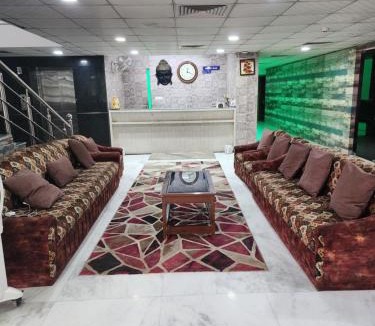 Sat Bari House | Regal Resort