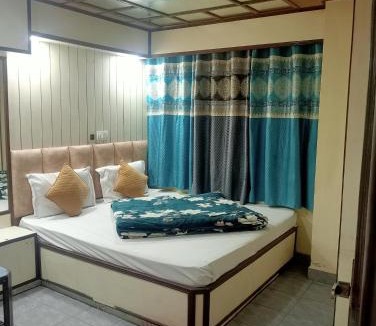 Shimla Hotel | Relax Hotel inn Near the mall
