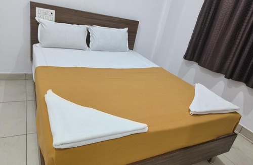 Kadur Hotel | Relax inn