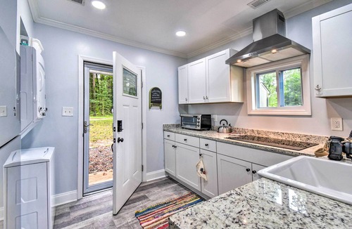 Dutton Cottage | Relaxing Riverfront Cottage w/Boat Dock!