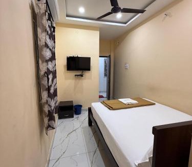 Rameshwaram Hotel | Rishi Residency