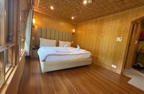 Pahalgam Resort | River Retreat Resort