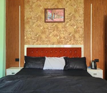 Kargil Hotel | River Side Royale