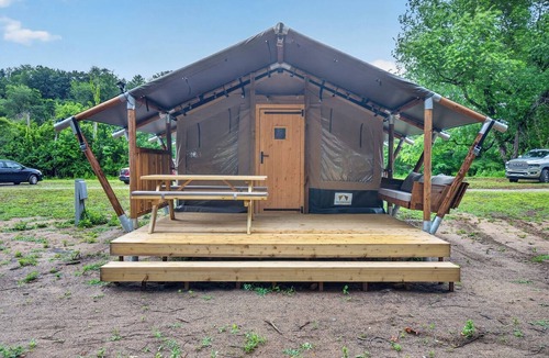 New River Cabin | Riverfront Safari Tent Near Virginia Tech
