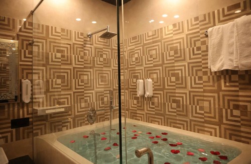 Jogiyana Hotel | Riverline Gold Resort
