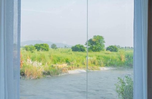 Mayapur Hotel | Riverside Bliss at Sukoon - Private Ganga Ghat & Aarti