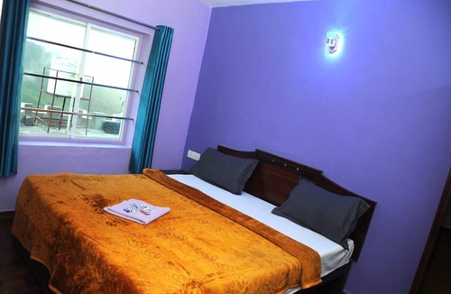 Ooty Hotel | RK White Castle