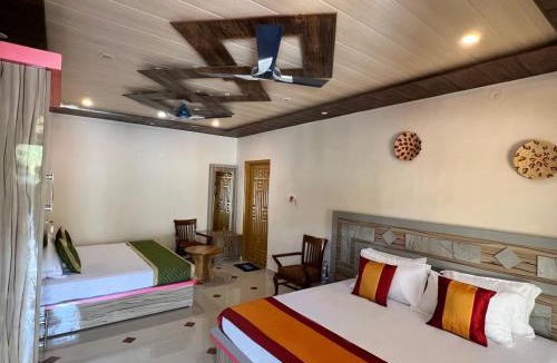 Dalhousie House | Rock Mountain Premium Homestay, Dalhousie Family & Couple Friendly Relaxing Stay Away from Crowd