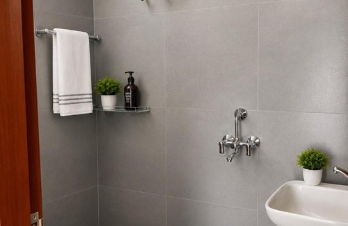 Bullawala Apartment | Room in Dehradun - Flat in Dehradun