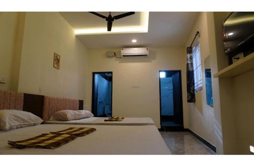Udumalaipettai Bed & Breakfast | Room Stay non bookable