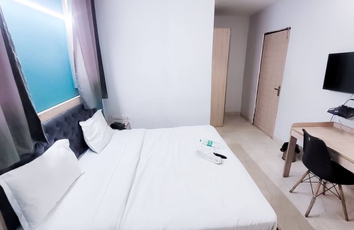 New Delhi Hotel | Roomshala 150 Happy Inn Vinod nagar