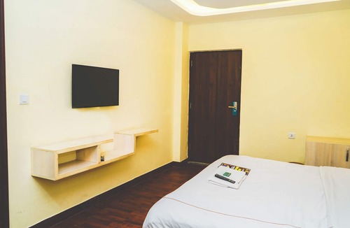 Malviya Nagar Hotel | Roomshala Hotel KB Residency